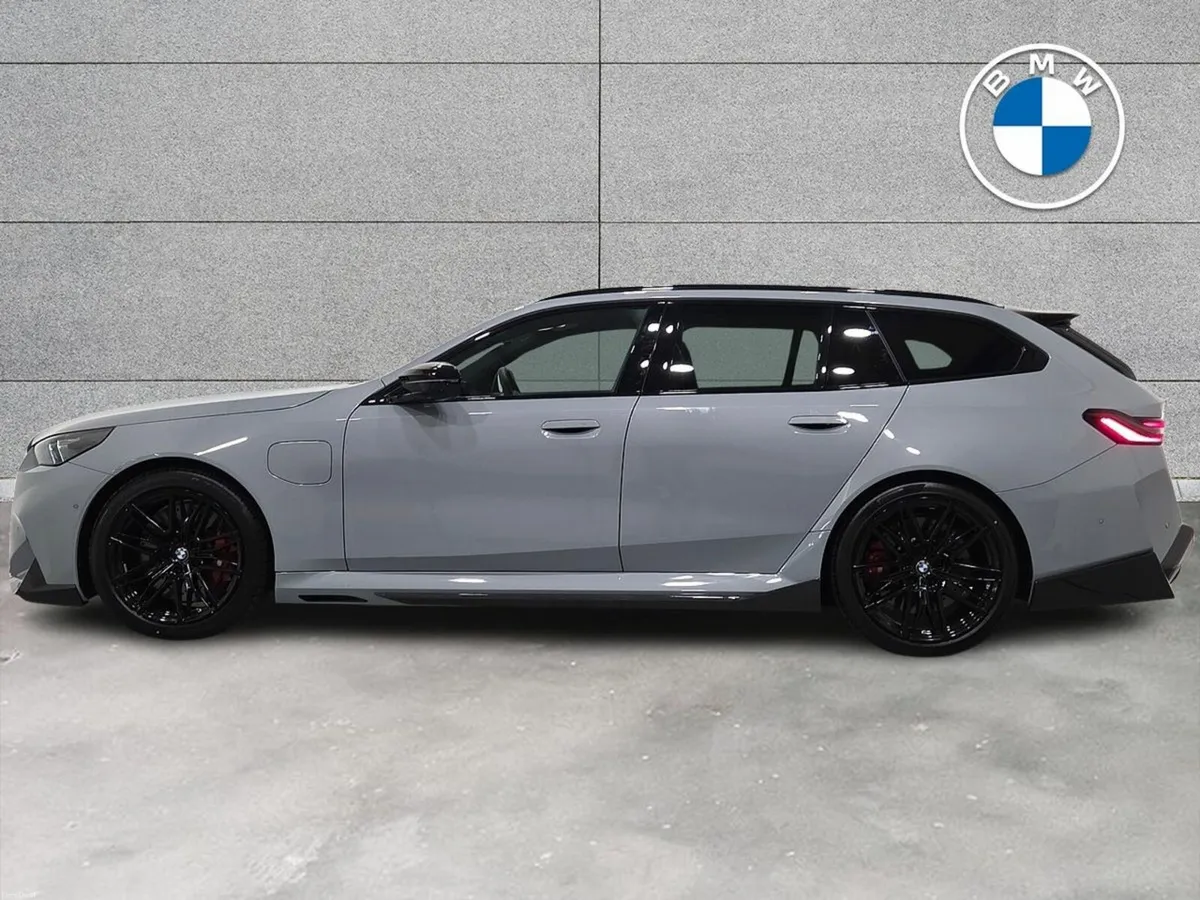 BMW M5 M5 Touring - Image 4