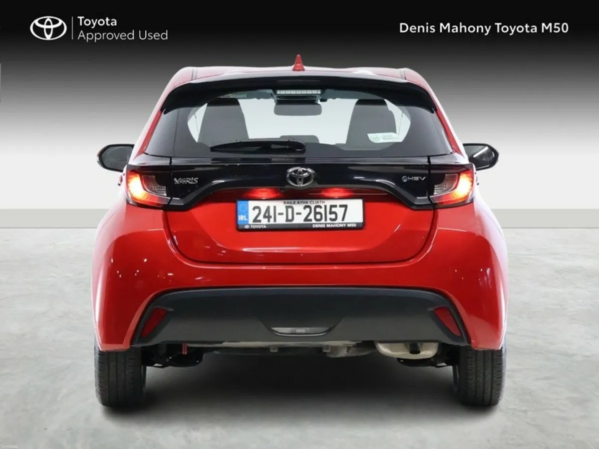 Toyota Yaris Luna Hybrid - Image 4