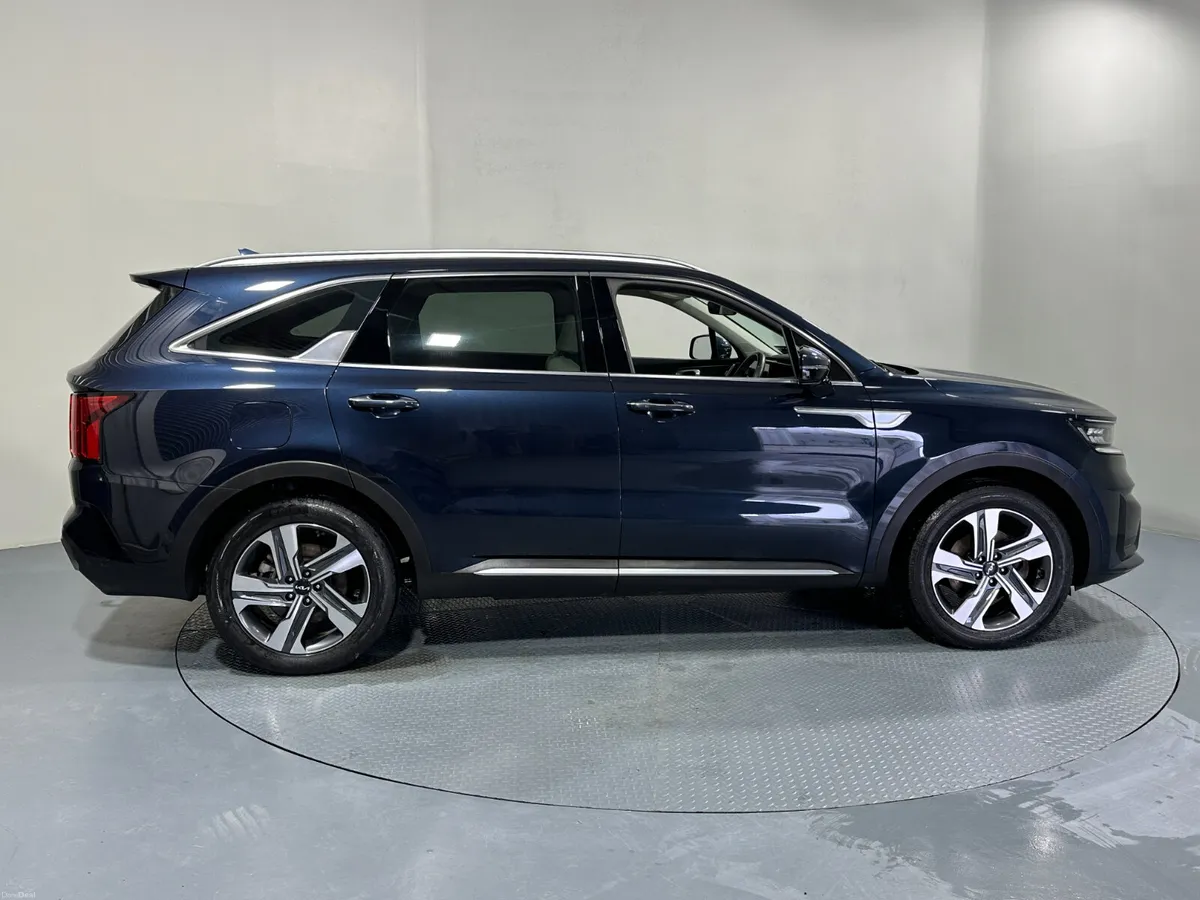 Kia Sorento 2023 - Image 4