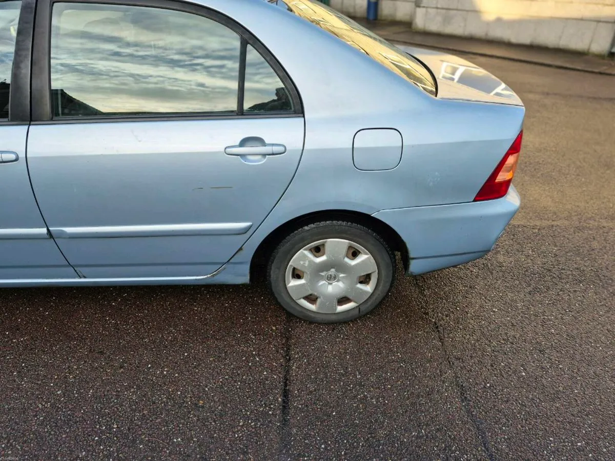 Toyota Corolla - Image 5