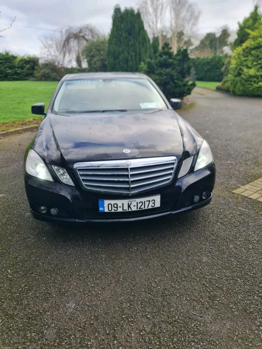 Mercedes e200 qucik sale - Image 2