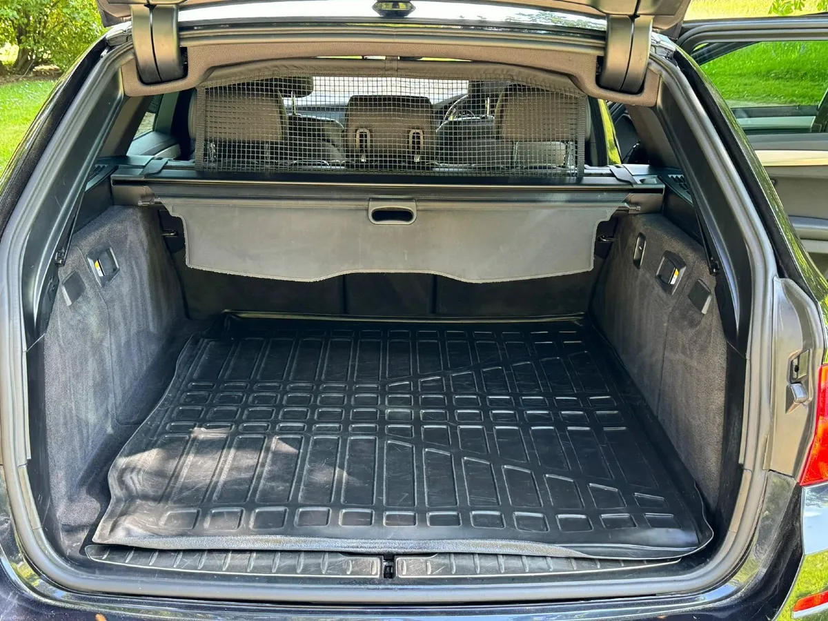 BMW 5-Series 2014 - Image 4