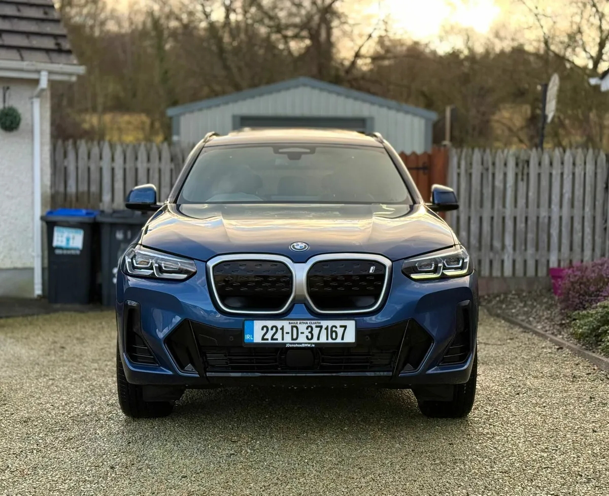 BMW iX3 2022 - Image 3