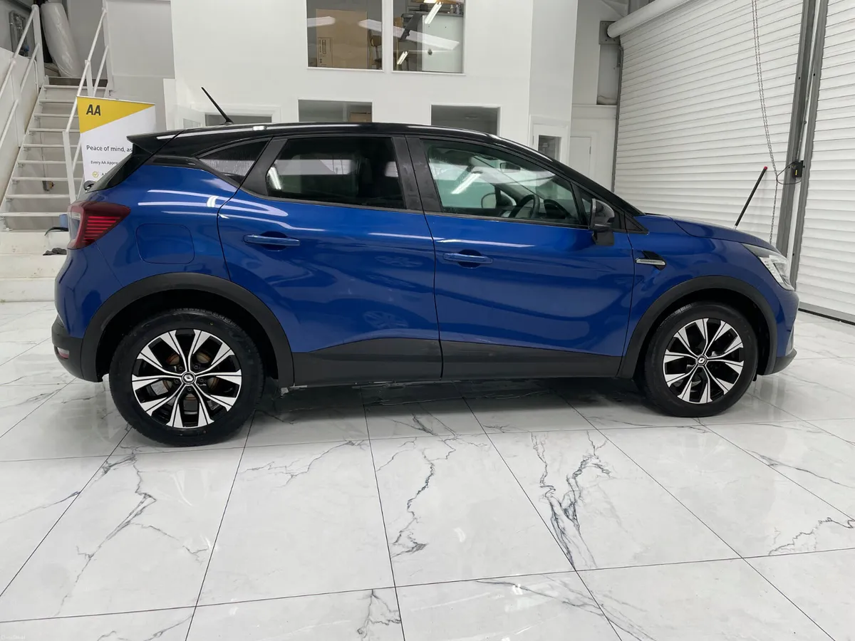 Renault Captur 2022 - Image 2