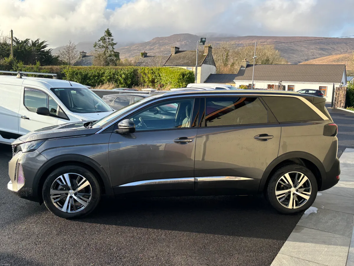 2024 Peugeot 5008 Auto Petrol Hybrid only 29000kms - Image 4
