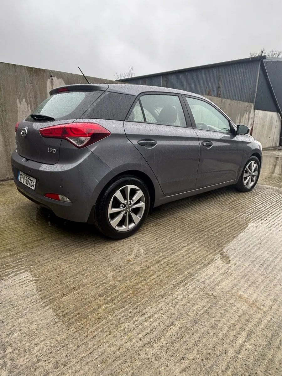 2016 Hyundai i20 - Image 4