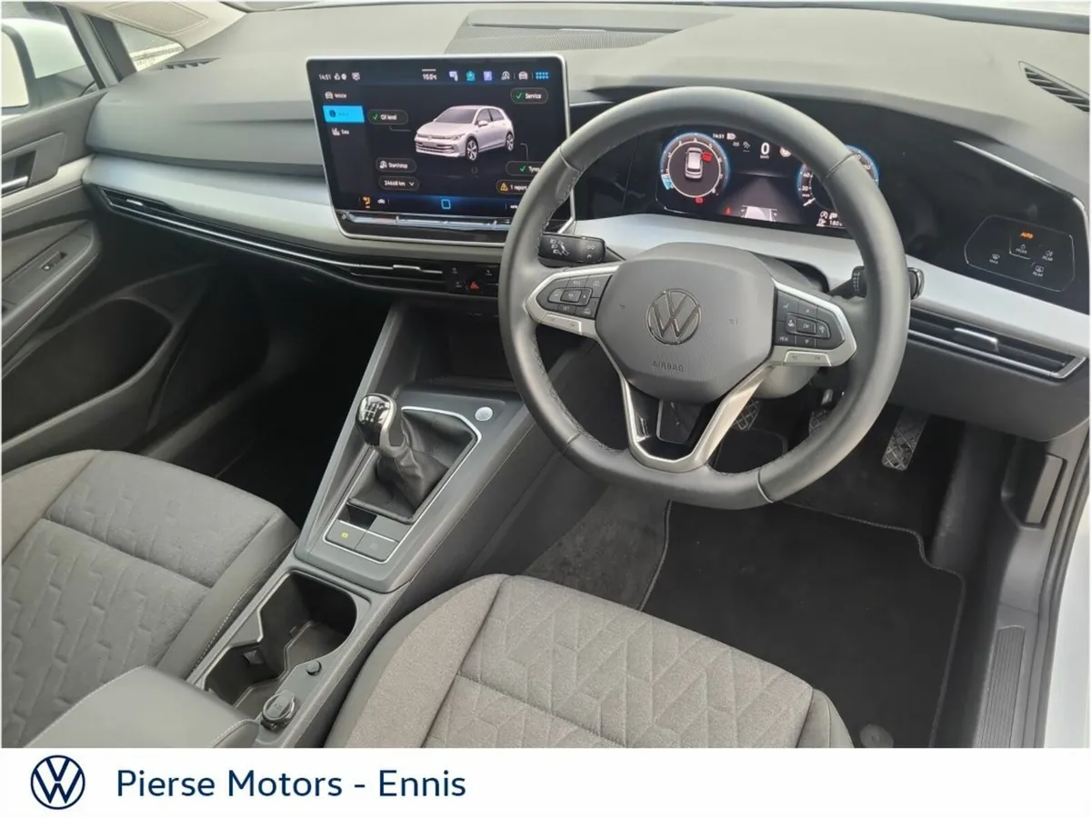 Volkswagen Golf GOLF LAUNCH EDITION 1.5 TSI 115HP - Image 3