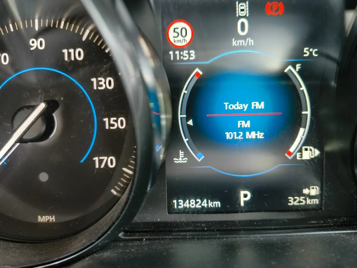 Jaguar XF 2017 - Image 2