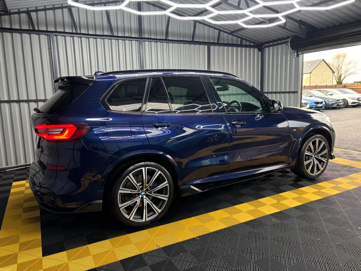 BMW X5 2020 M-Sport Pro M Performance N1 Crew Cab - Image 2