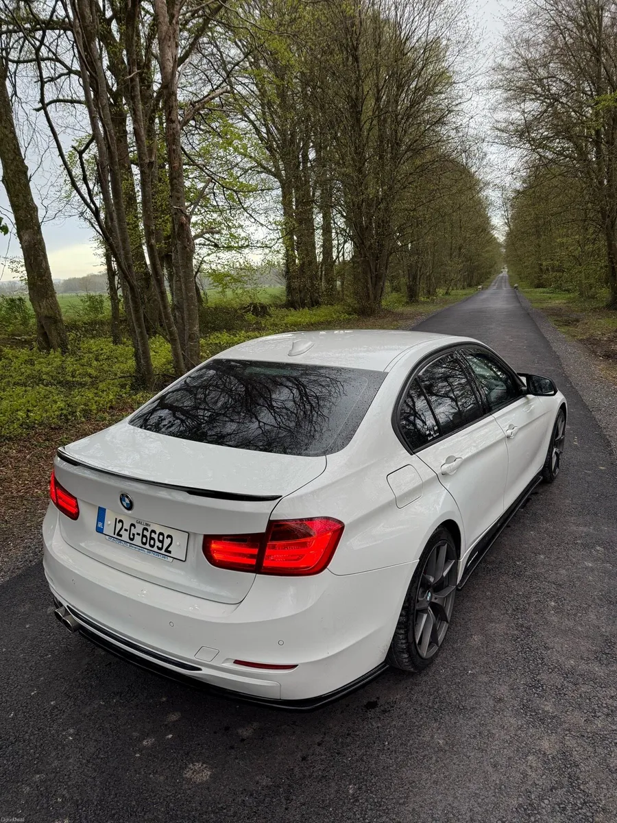 BMW 318d - Image 4