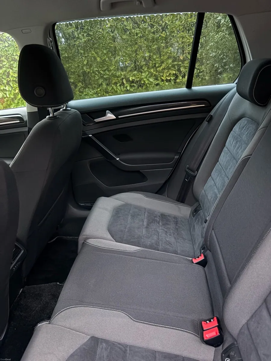 Volkswagen Golf 2014 automatic high line - Image 4