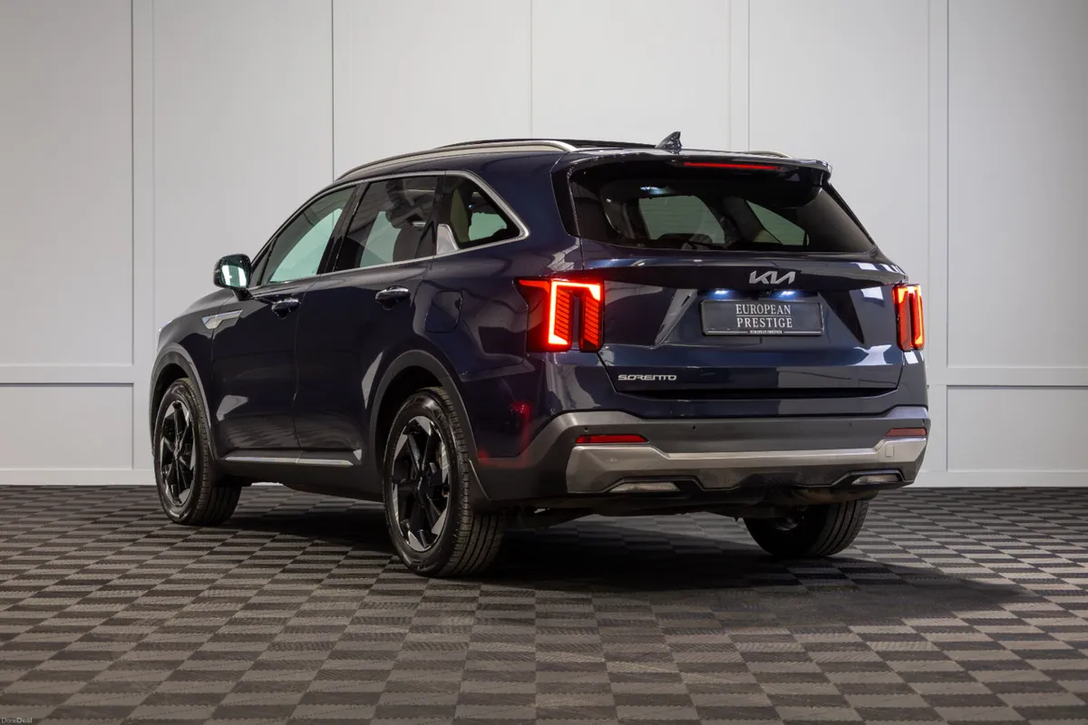 242 Kia Sorento 7 Seater - Image 4