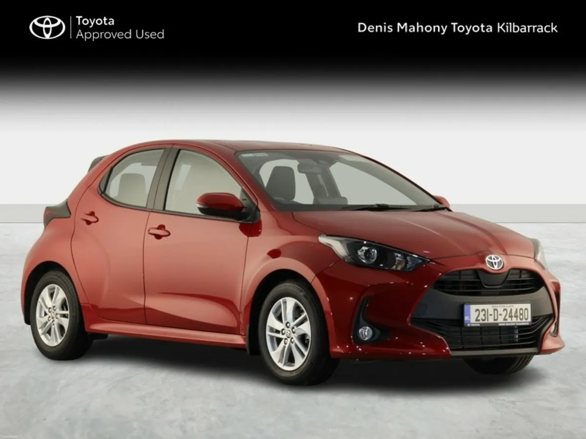 Toyota Yaris 1.5 HYBRID LUNA - Image 1