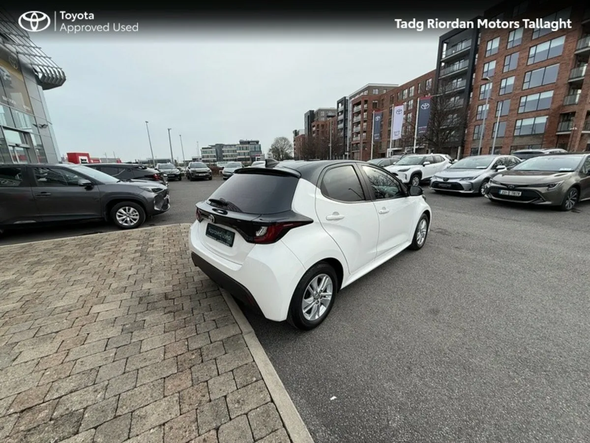 Toyota Yaris LUNA 1.0 MANUAL - Image 2