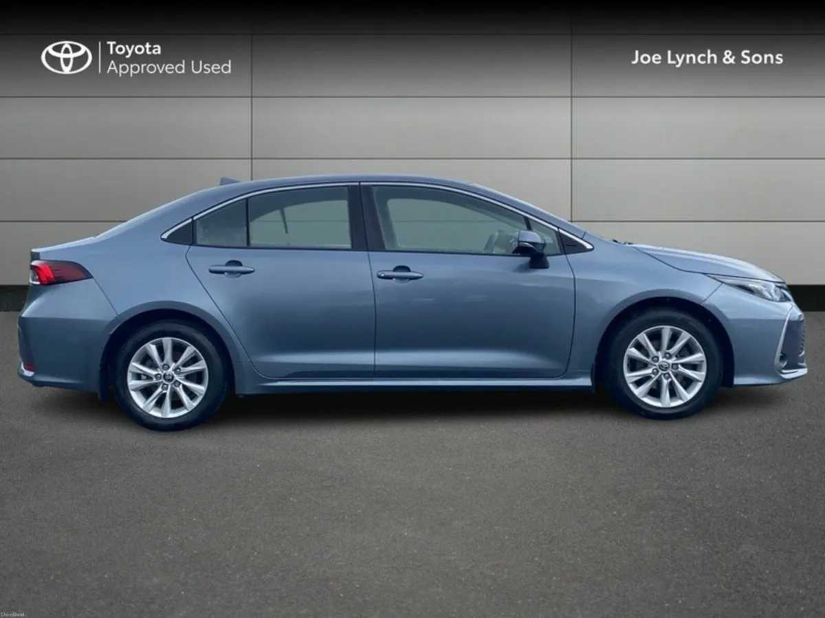 Toyota Corolla COROLLA LUNA SALOON - Image 3