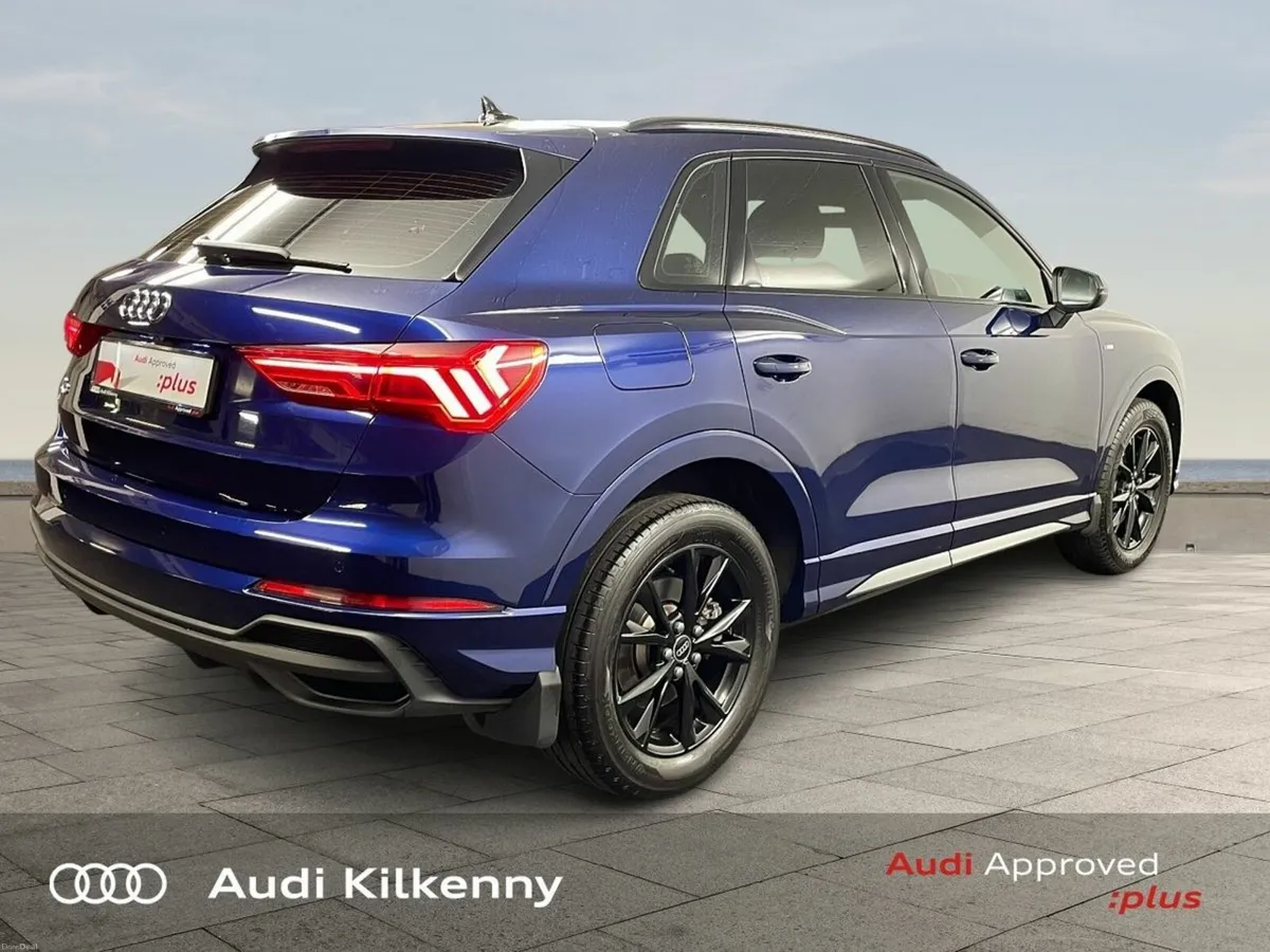 Audi Q3 45 TFSI E S Tronic S line Black Edition ** - Image 5