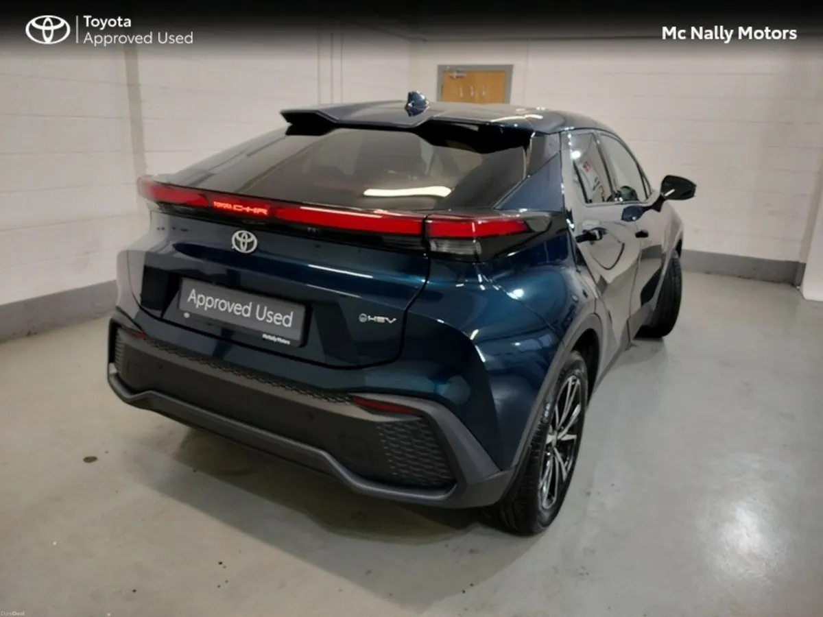 Toyota C-HR HYBRID SPORT - Image 3