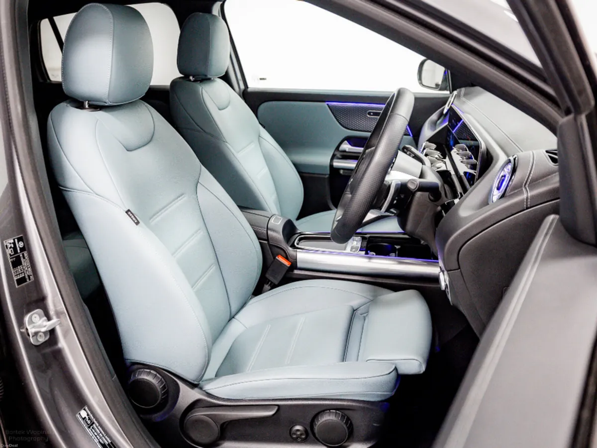 Mercedes-Benz EQA 250+ AMG Line Ececutive 70.5kWh - Image 3