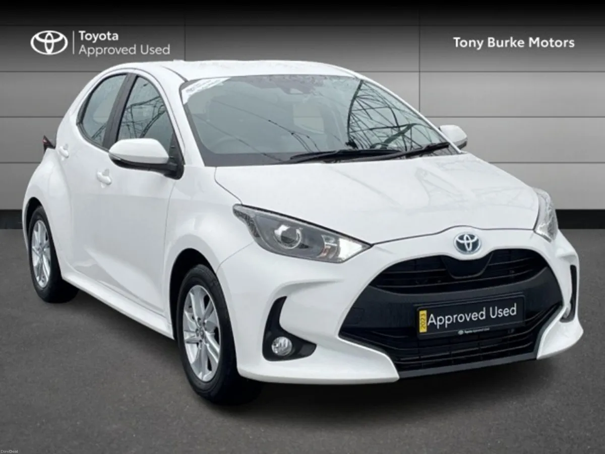 Toyota Yaris - Hybrid - New Generation - Luna Edit - Image 1