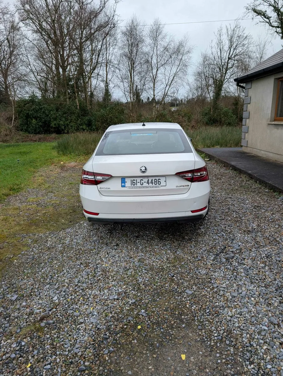 Skoda Superb 2016 - Image 3