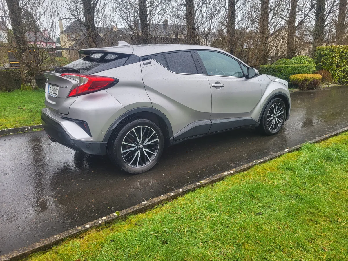 Toyota C-HR  HYBRID SOL AUTOMATIC - Image 2
