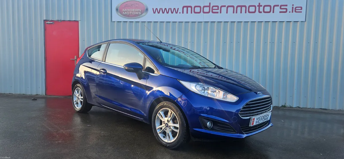 Ford Fiesta zetec 1.2 petrol 3door low miles - Image 2