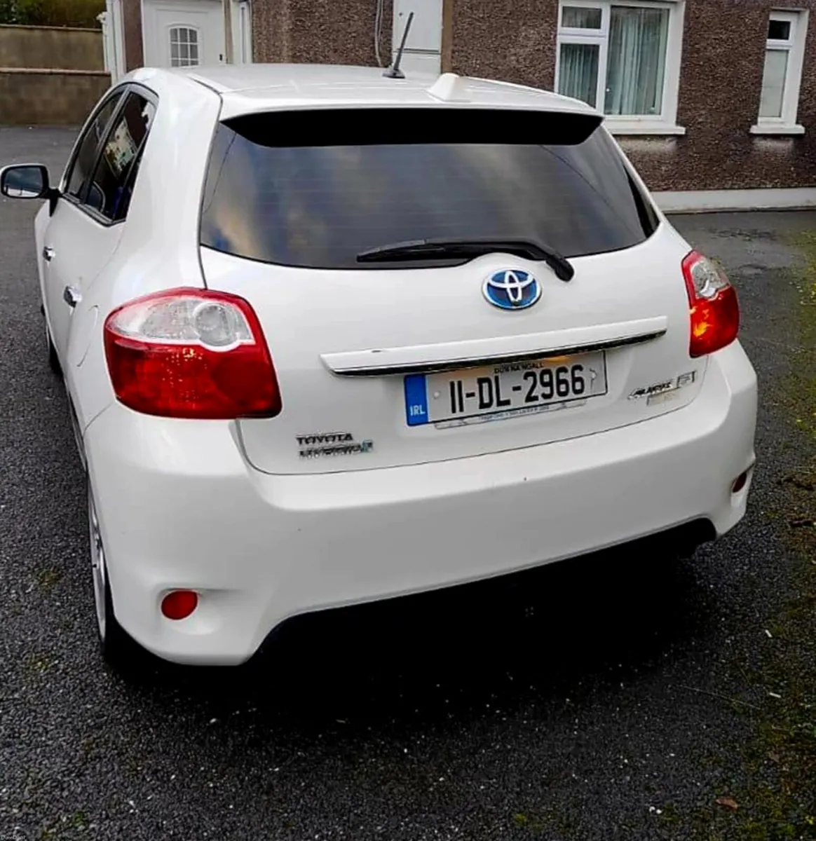 AURIS HYBRID 1.8L - Image 4