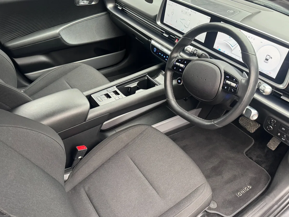 2023 Hyundai IONIQ 6 Signature - Image 2