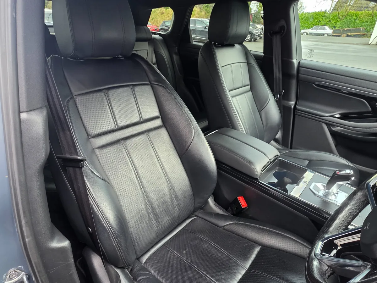 2021 Range Rover Evoque P300 1.5 HYBRID 309BHP - Image 4