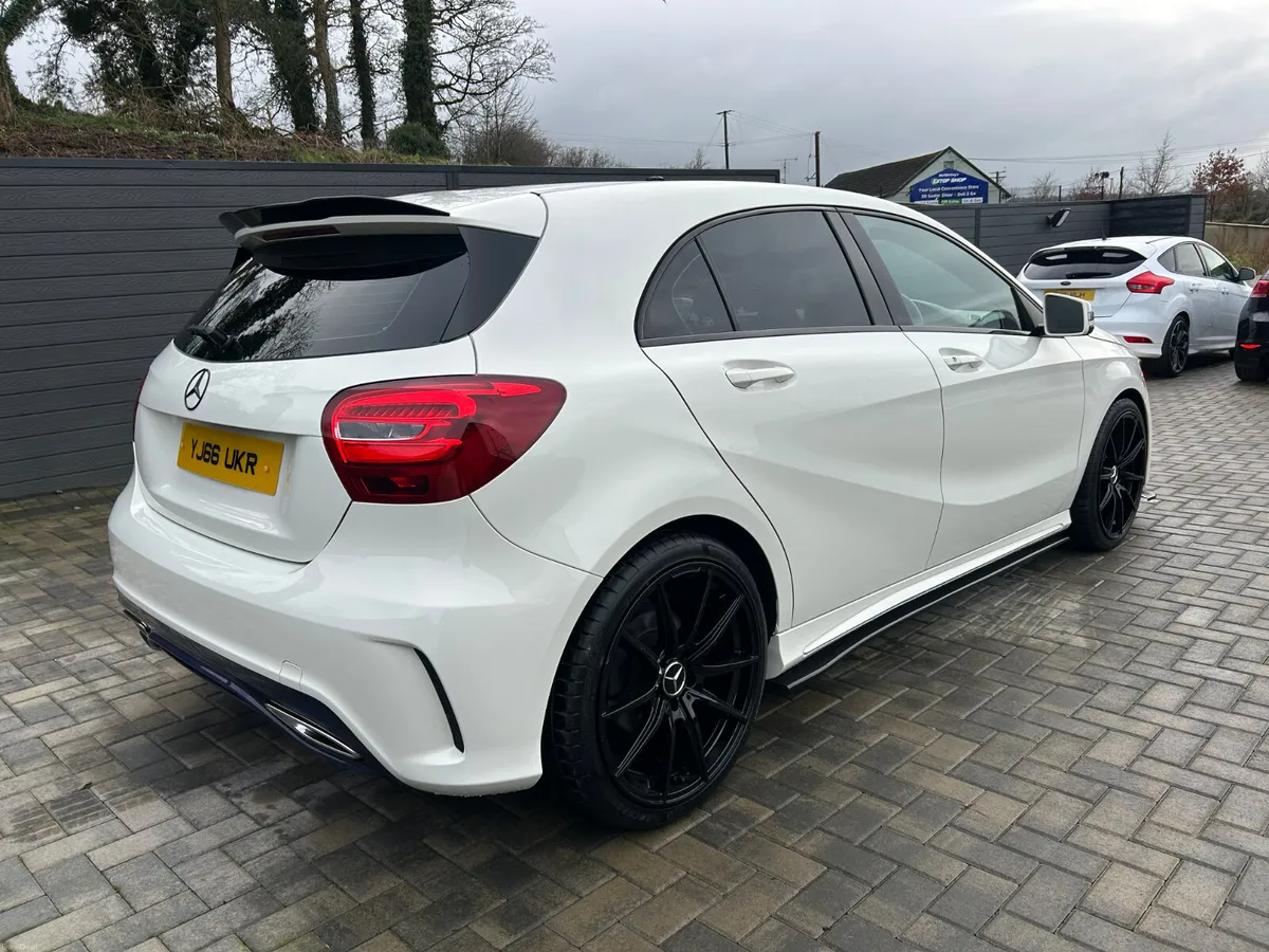 162 MERCEDES BENZ A180 D 1.5 AMG LINE - Image 2