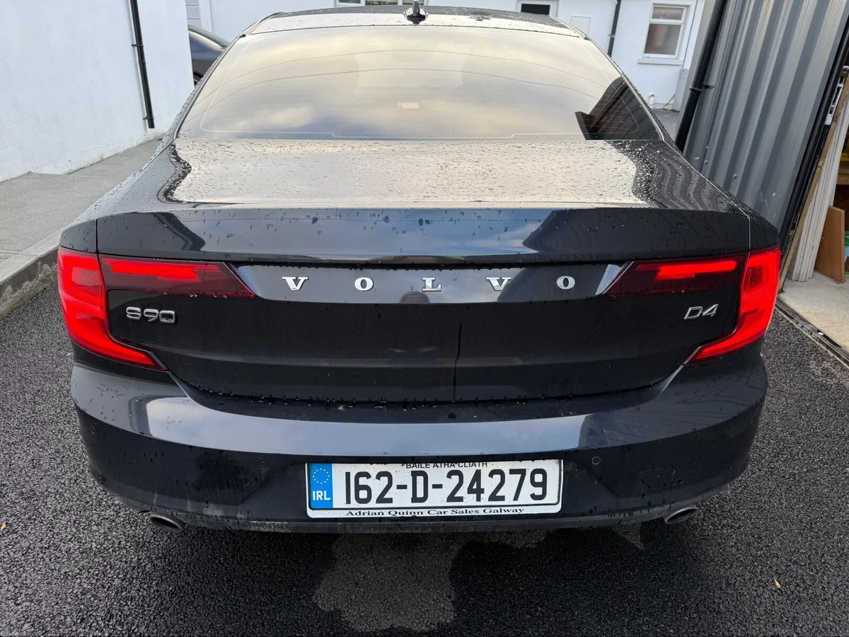 Volvo S90 2016 - Image 2