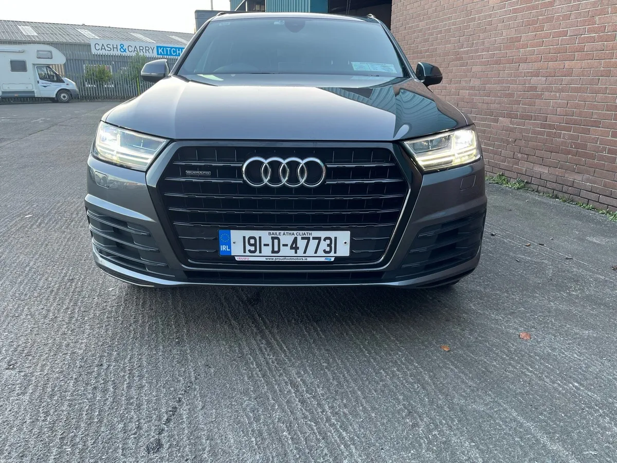 Audi Q7 3.0 V6 50TDI S LINE 286BHP 7 SEATS - Image 3
