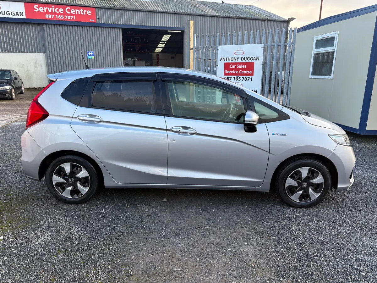 2019 Honda Fit 1.5 hybrid - Image 2