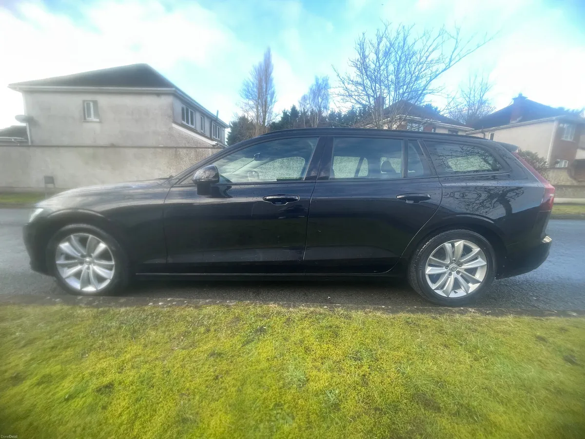 Volvo V60 LOW KLMS 115K  Automatic - Image 4