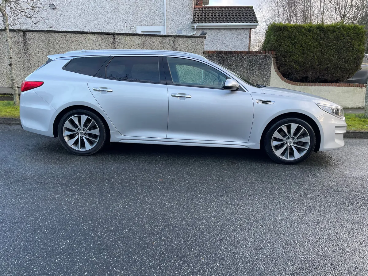 Kia Optima 2017 ESTATE ! - Image 6