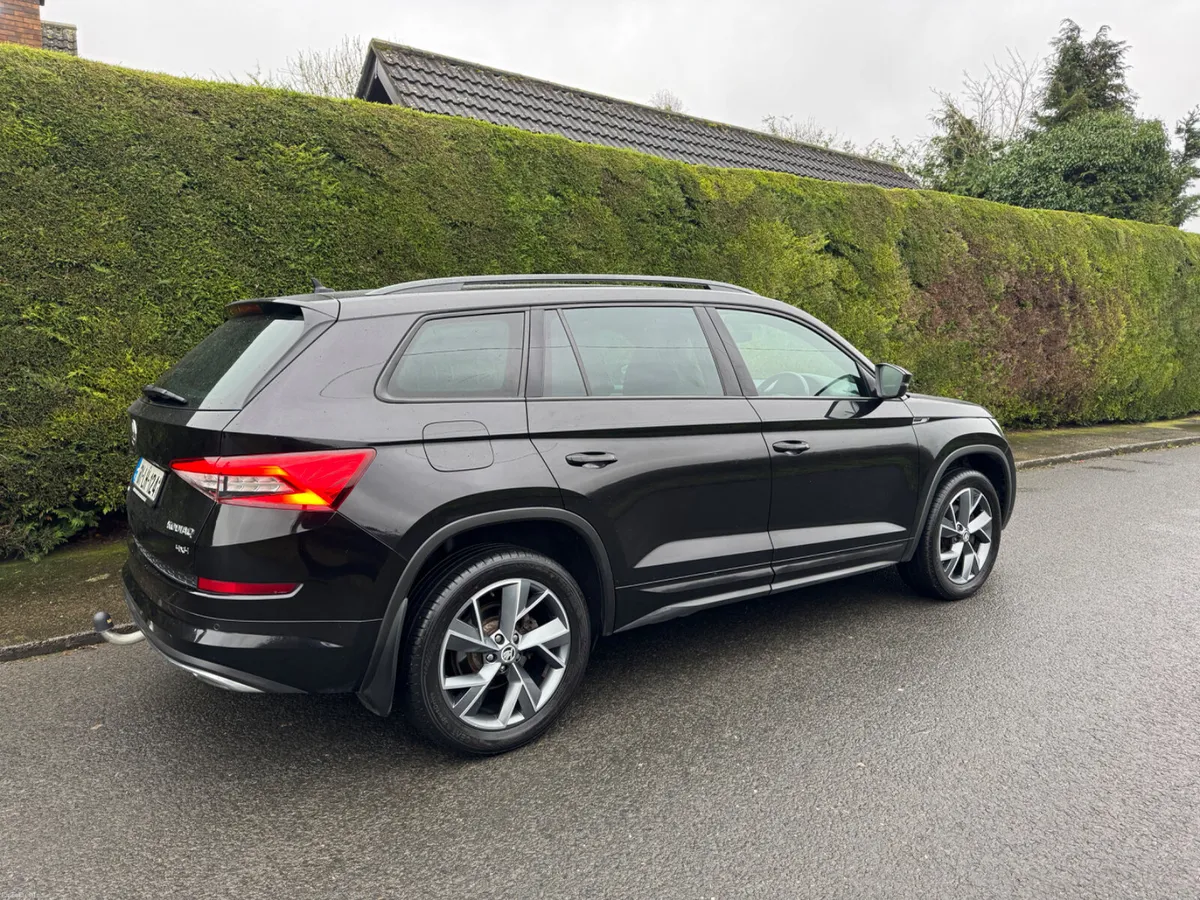 Skoda Kodiaq SPORTLINE 4x4 7 seats - Image 4