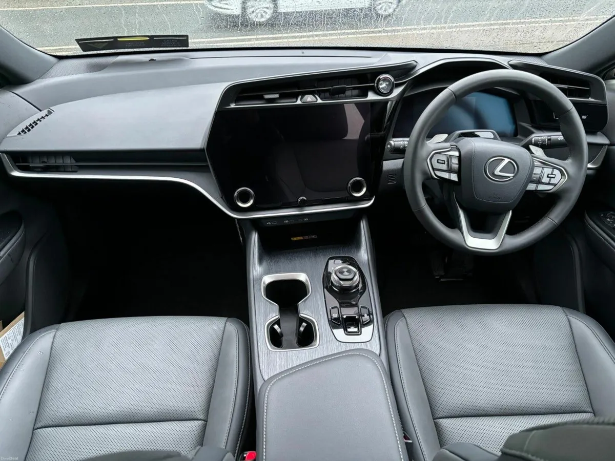 Lexus RZ 450e FIXED PAN ROOF - Image 2