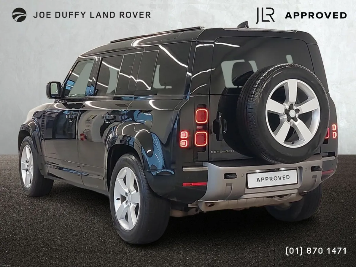 Land Rover Defender 110 X-Dynamic HSE  P300 - Image 3