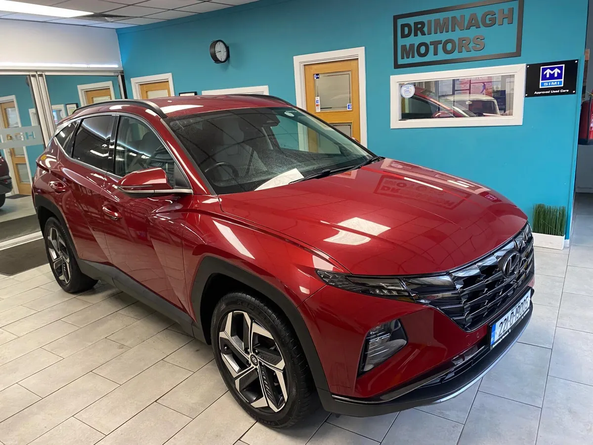 Hyundai Tucson 2022 hybrid executive plus 2 tone - Image 2