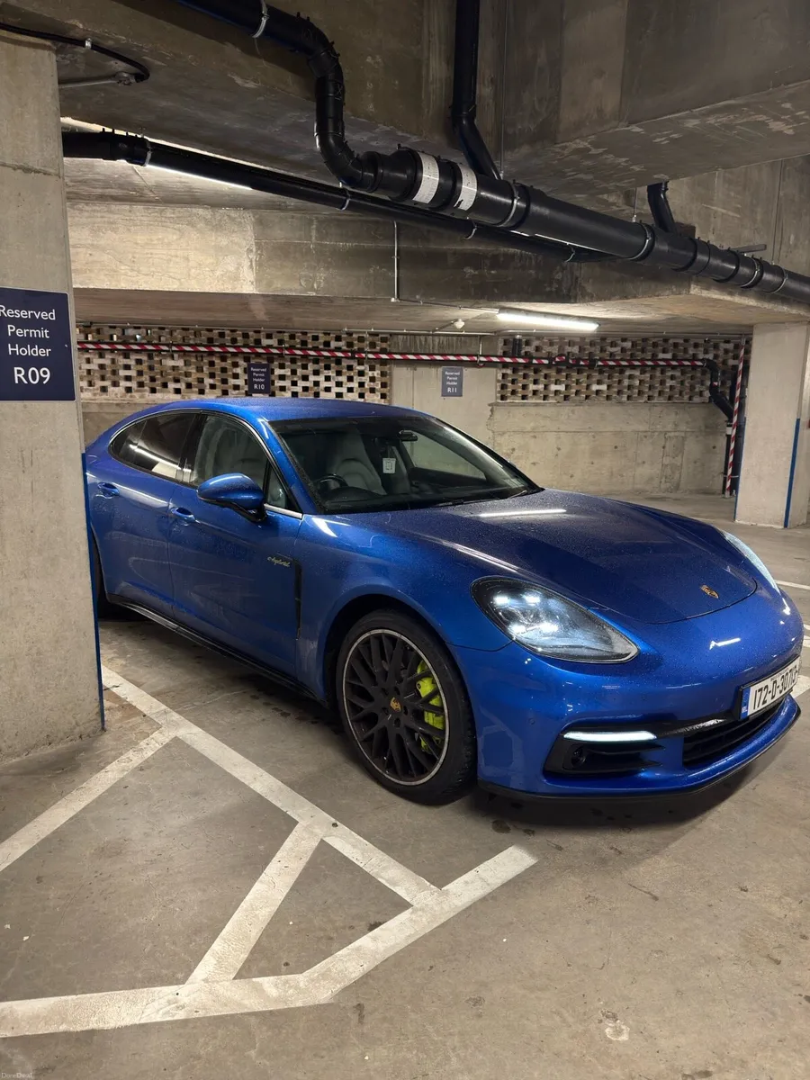 172 PORSCHE PANAMERA 4 E-HYBRID - Image 2