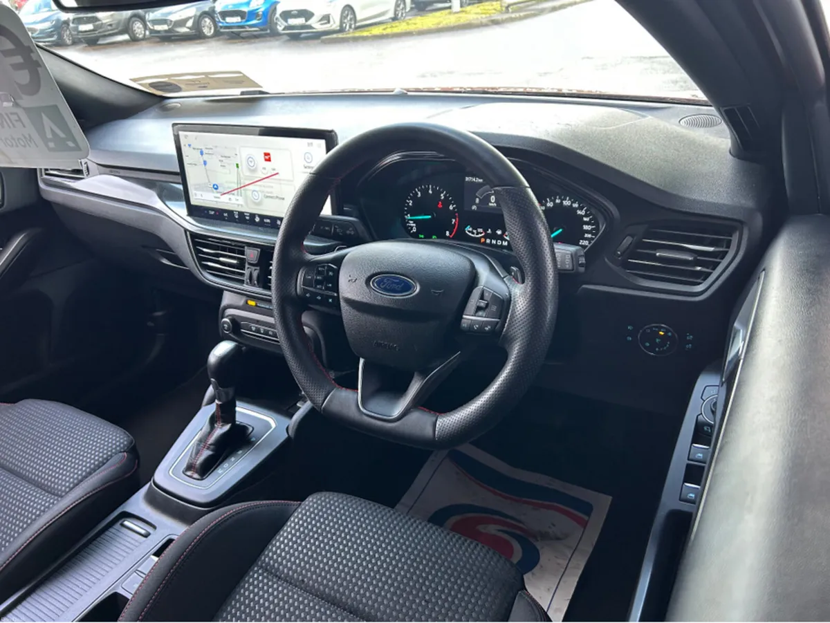 Ford Focus ST-LINE 1.0T 125 MHEV DC - Image 2