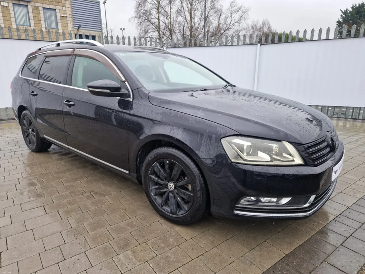 Volkswagen Passat 1.4 TFSI AUTO - Image 1