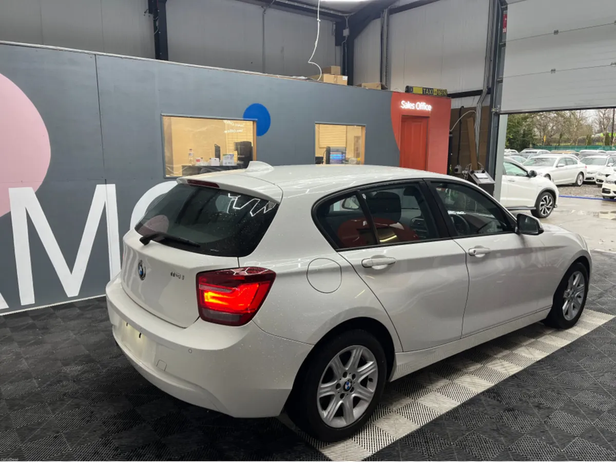 BMW 1-Series 2015 BMW 116I 1.6 AUTOMATIC / CRUISE - Image 2