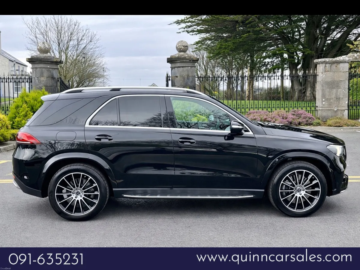 Mercedes-Benz GLE 400d AMG LINE PREMIUM 7 SEATER 4 - Image 2