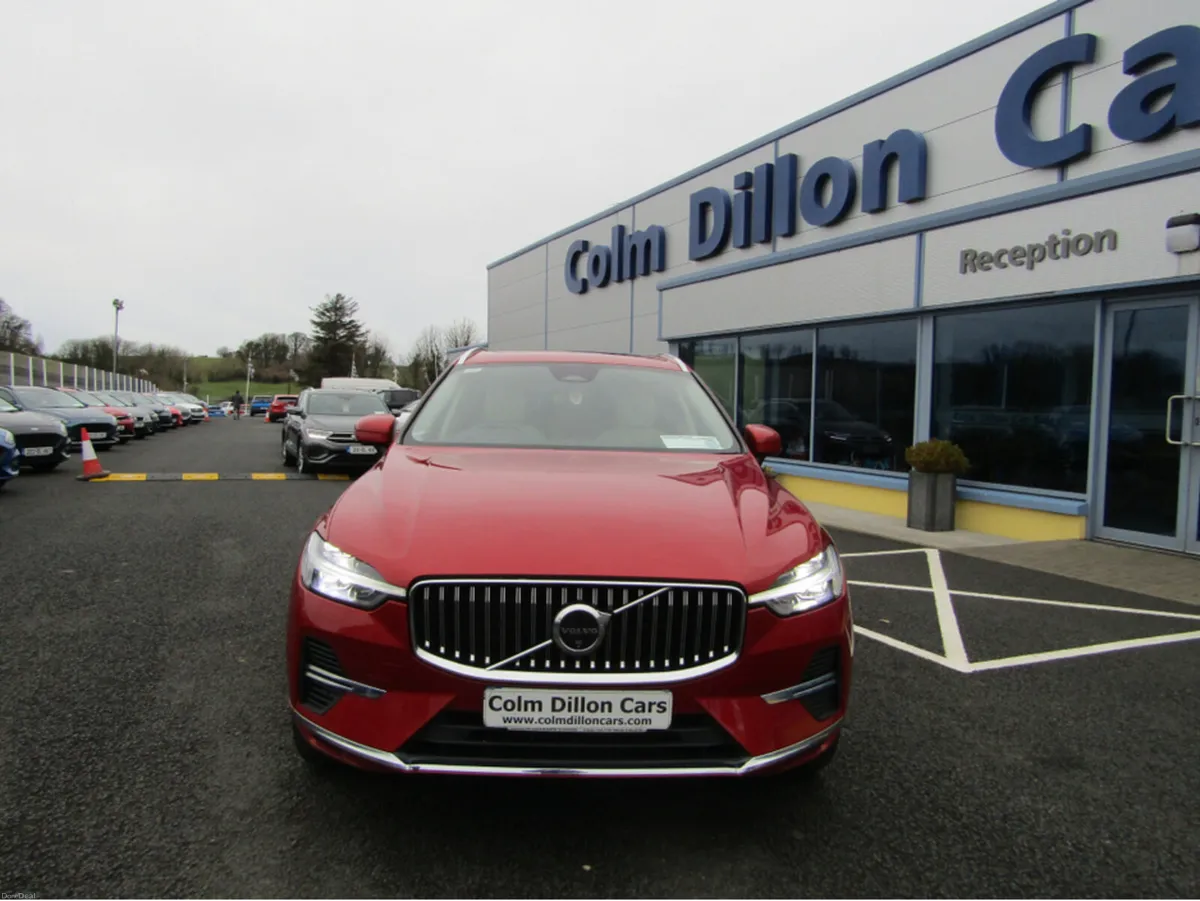 Volvo XC60 T6 PHEV PLUS BRIGHT AWD 5 - Image 4