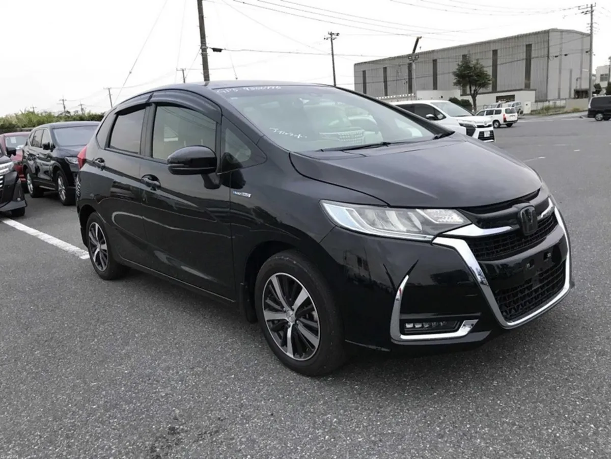 Honda Fit AUTOMATIC HYBRID 1.5 PETROL //REVERSE CA