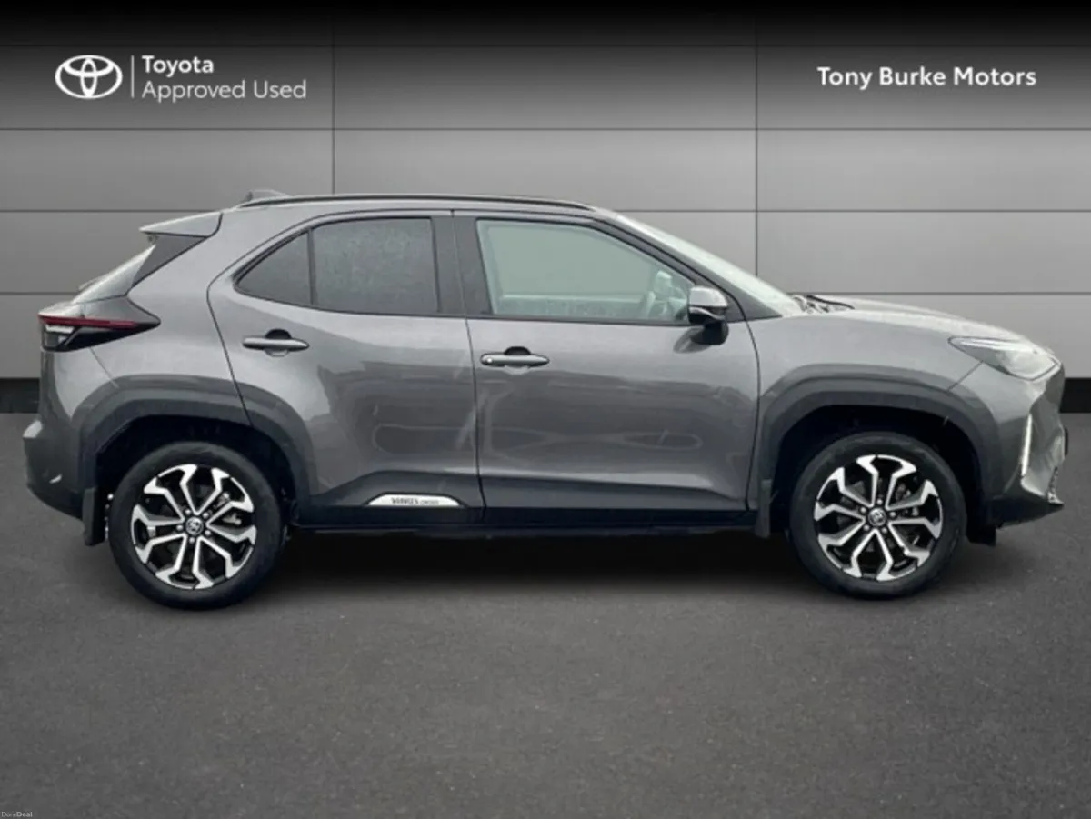 Toyota Yaris Cross - Save EUR 3,700 - LunaSport Mo - Image 3