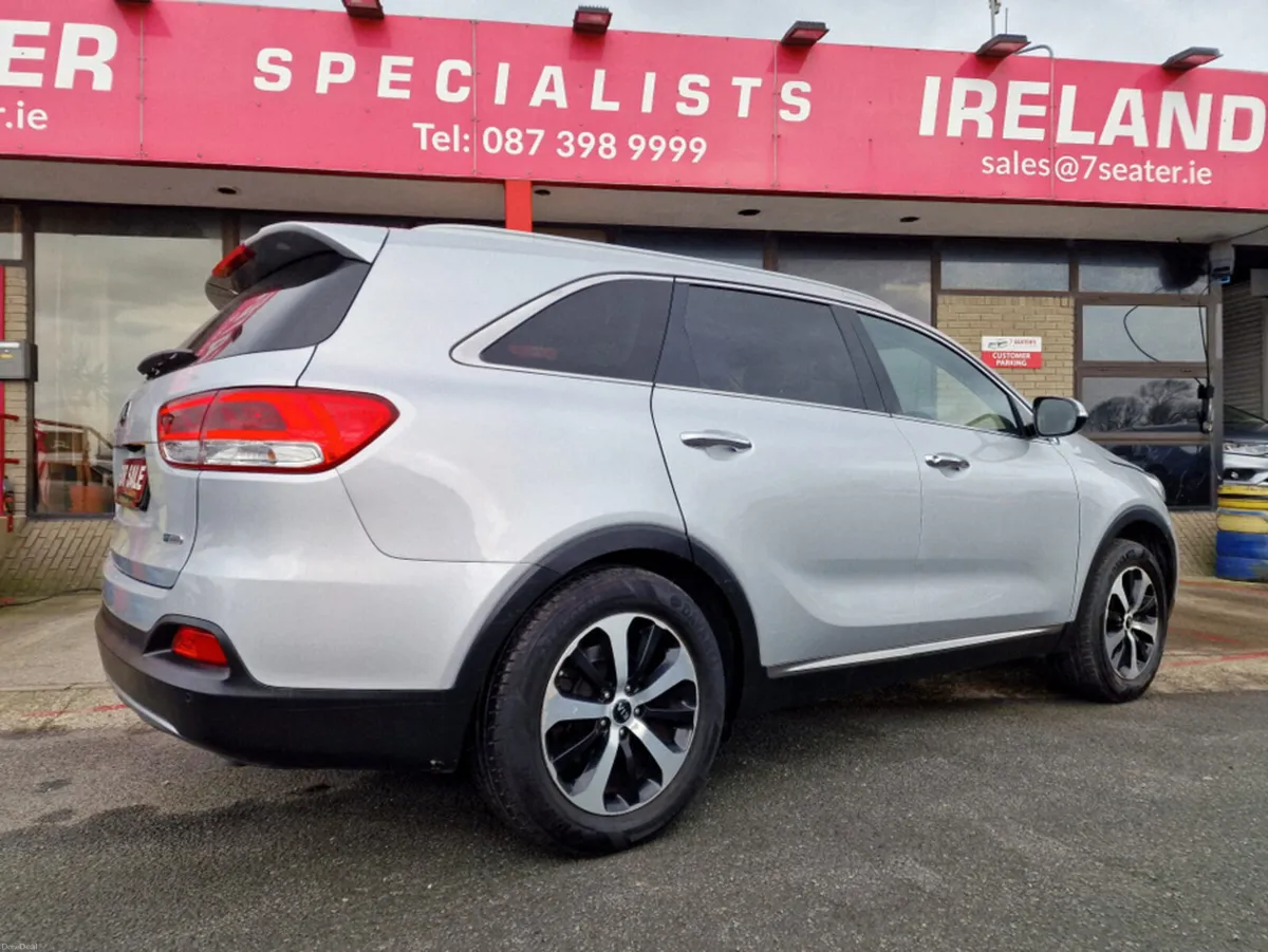 Kia Sorento awd AUTOMATIC PLATNUIM PANORAMIC ROOF - Image 4