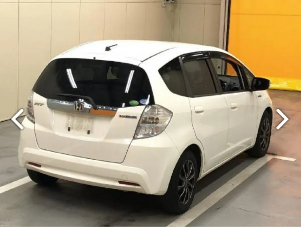 Honda Fit 1.3 Automatic Petrol Hybrid - Image 4