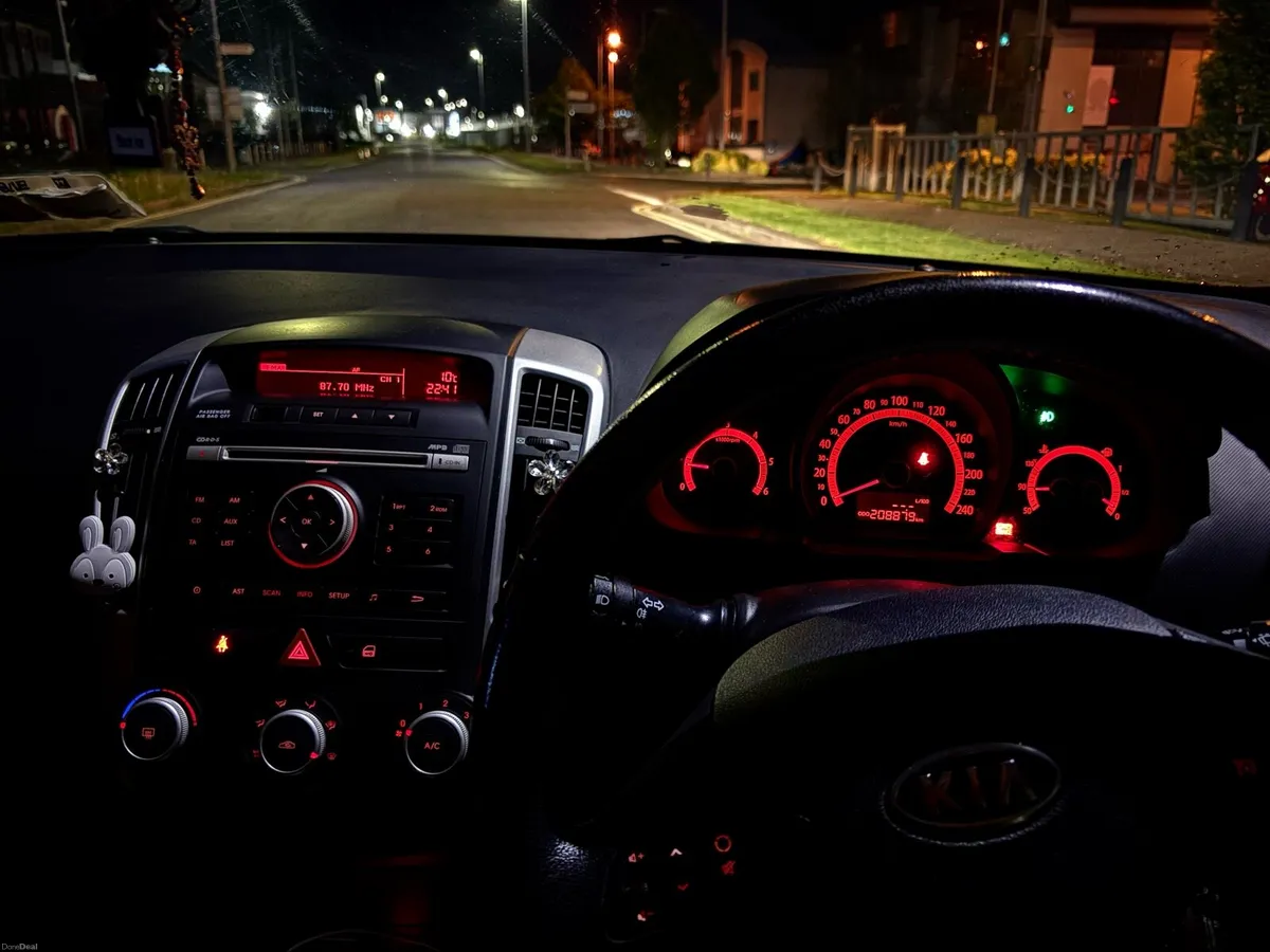 Kia ProCeed 2011 - Image 3